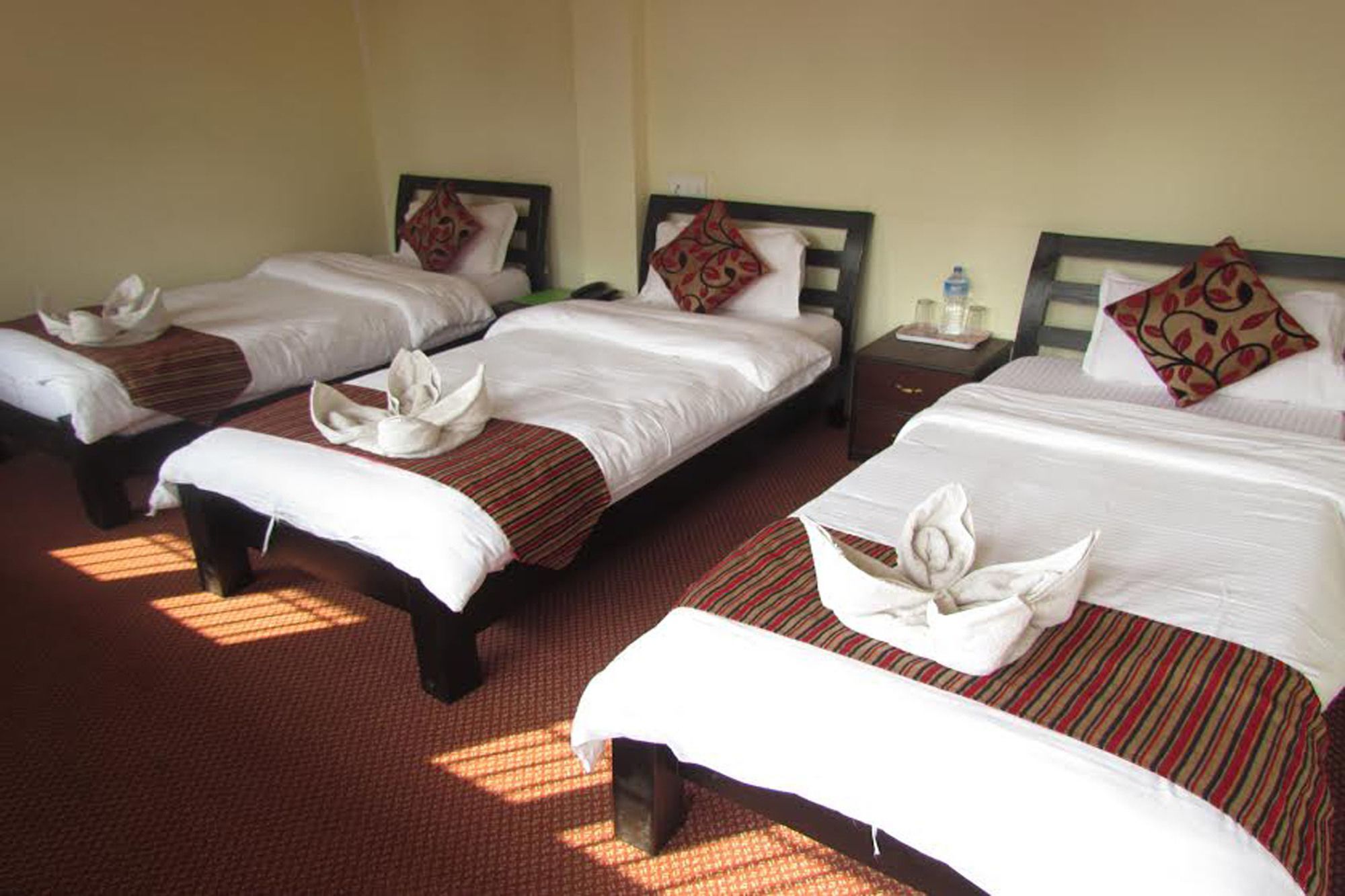 Hotel Holiday Inn Kathmandu Exterior photo