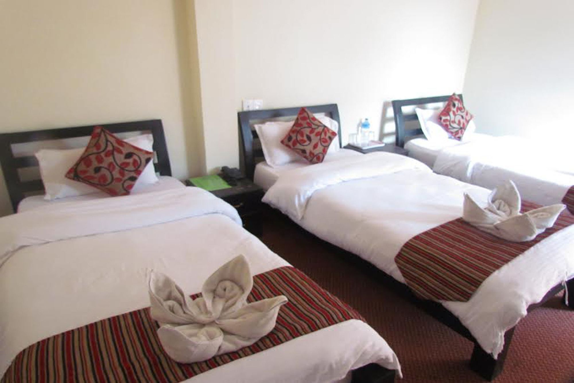 Hotel Holiday Inn Kathmandu Exterior photo